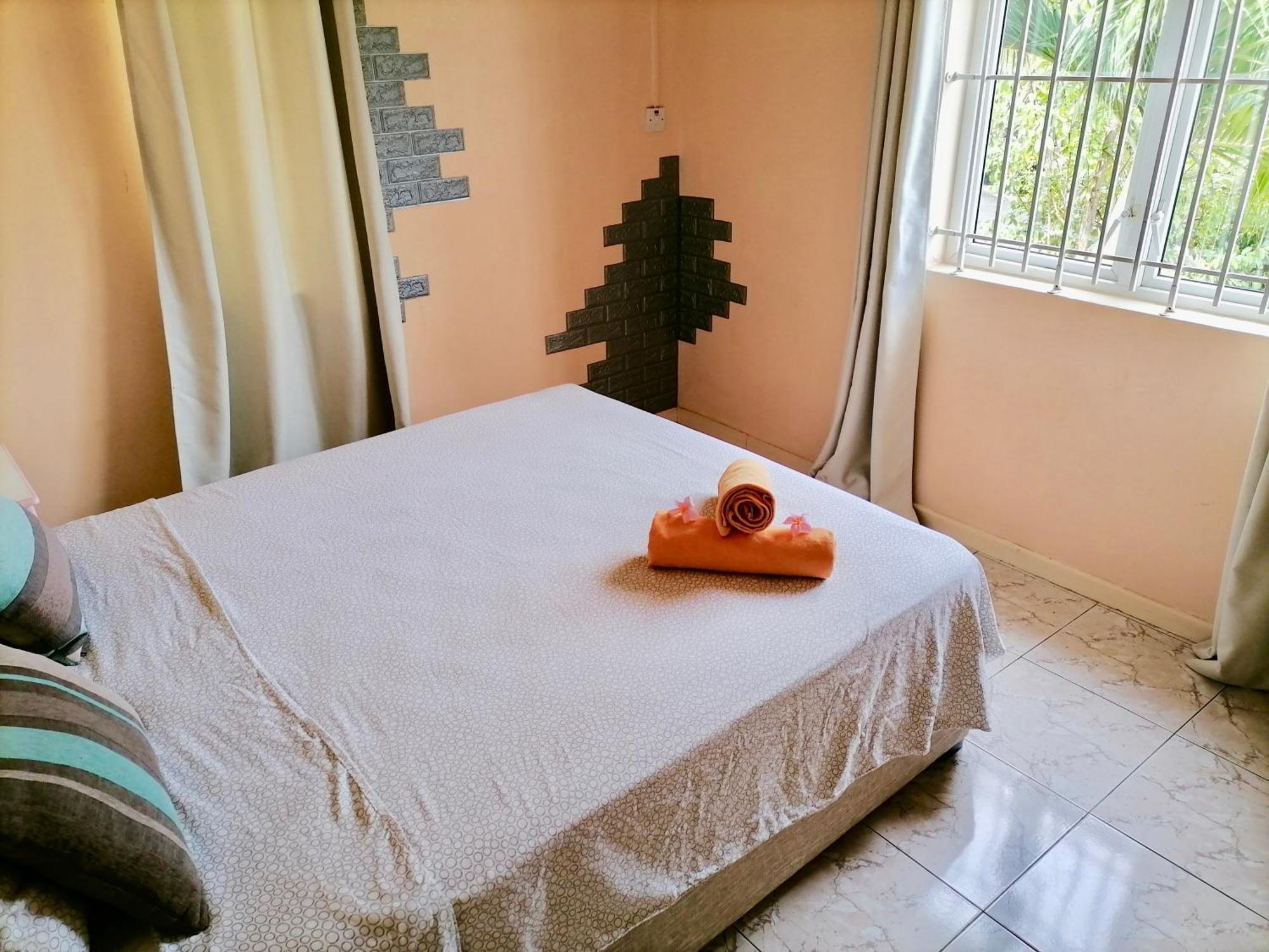 Flic-en-Flacq Beachfront Villa In A Beautiful And Secured Complex חדר תמונה